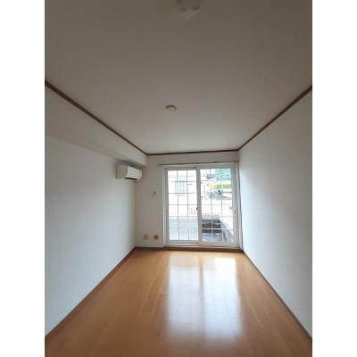チェリークイーン 103【管理NO：1-011081101-01030】 ★家具家電は申し込み後に搬入します★の物件写真2