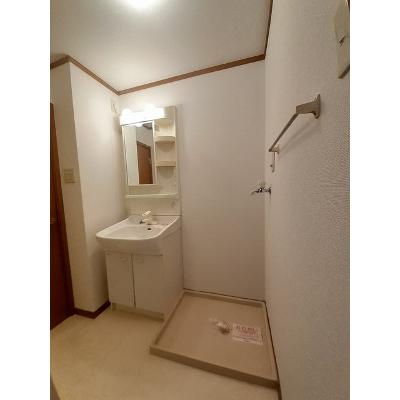 チェリークイーン 103【管理NO：1-011081101-01030】 ★家具家電は申し込み後に搬入します★の物件写真6