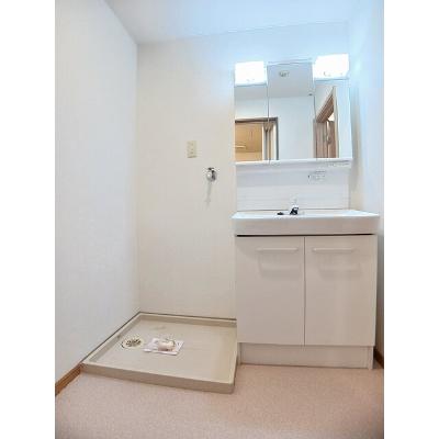 グランド・メール 102【管理NO：1-009488901-01020】 ★家具家電は申し込み後に搬入しますの物件写真6