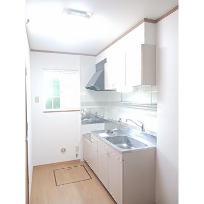 クレストール黒江Ⅱ 103【管理NO：1-007719902-01030】 ★家具家電は申し込み後に搬入します★の物件写真3