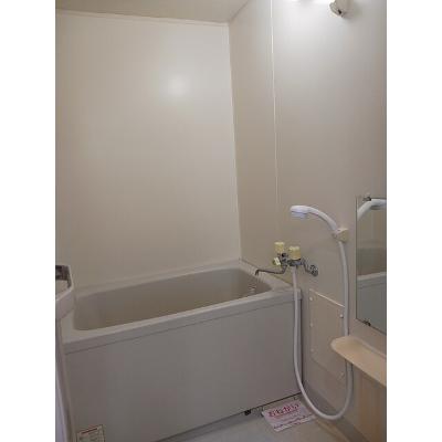 リバティツインⅡ 205【管理NO：1-007002802-02040】 ★家具家電は申し込み後に搬入します★の物件写真4