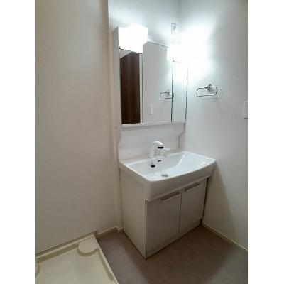 カサ　マドリーナ　Ⅰ 201【管理NO：1-026819201-02010】 ★家具家電は申し込み後に搬入します 2026年07月中旬入居可能の物件写真6