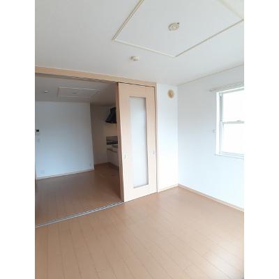 グランドゥール　ソフィア　Ⅱ 101【管理NO：1-015996802-01010】 ★家具家電は申し込み後に搬入します★の物件写真2