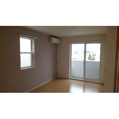 桜　Ⅱ 103【管理NO：1-020969502-01030】 ★家具家電は申し込み後に搬入しますの物件写真2