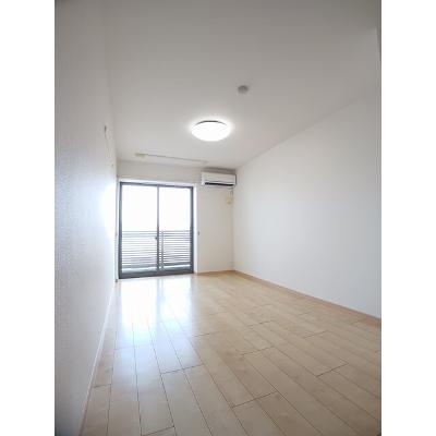 フライハイト 302【管理NO：1-019143101-03020】 ★家具家電は申し込み後に搬入します★の物件写真2