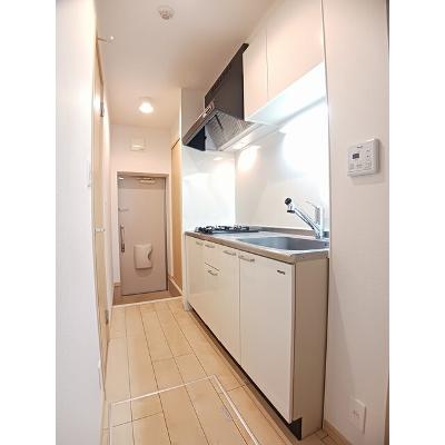 フライハイト 102【管理NO：1-019143101-01020】 ★家具家電は申し込み後に搬入します★の物件写真3