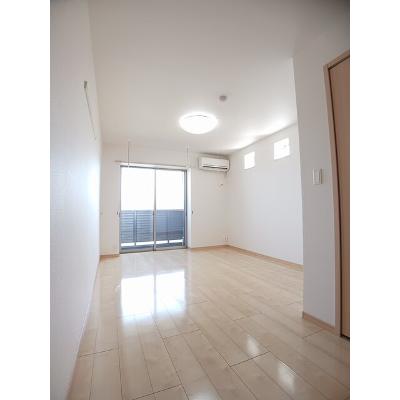 リヴェール 210【管理NO：1-017444001-02080】 ★家具家電は申し込み後に搬入します★の物件写真2