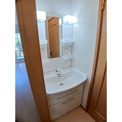 サニーホワイト 103【管理NO：1-014075301-01030】 ★家具家電は申し込み後に搬入します★の物件写真6