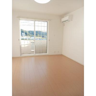 セレブリティ　Ｄ 108【管理NO：1-017252201-01070】 ★家具家電は申し込み後に搬入しますの物件写真2