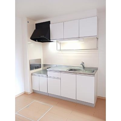 カリーナガーデン 103【管理NO：1-016447401-01030】 ★家具家電は申し込み後に搬入します★の物件写真3