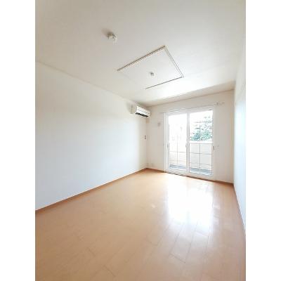 フリーデ 103【管理NO：1-015201101-01030】 ★家具家電は申し込み後に搬入しますの物件写真2
