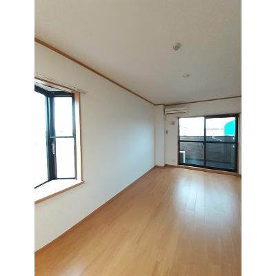 レジデンス・ノンノサン 201【管理NO：1-013226701-02010】 ★家具家電は申し込み後に搬入します★の物件写真2