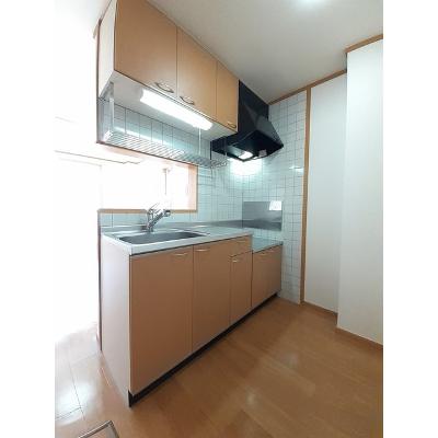 メゾン・コモド　Ａ 103【管理NO：1-011628101-01030】 ★家具家電は申し込み後に搬入しますの物件写真3