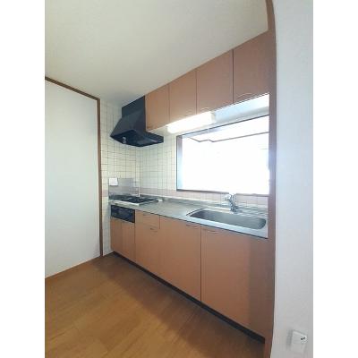 バーシア名賀 205【管理NO：1-010695001-02040】 ★家具家電は申し込み後に搬入します★の物件写真2