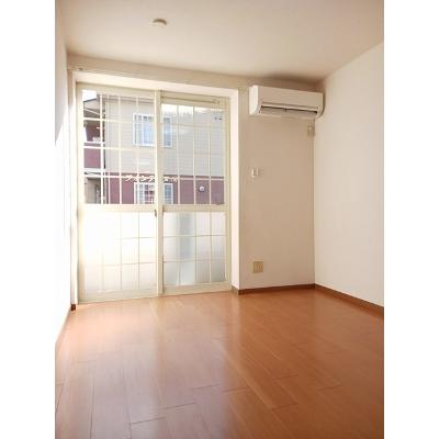 フォンテーヌＡ 102【管理NO：1-009591301-01020】 ★家具家電は申し込み後に搬入します★の物件写真2