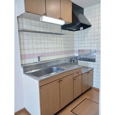 フォンテーヌＡ 102【管理NO：1-009591301-01020】 ★家具家電は申し込み後に搬入します★の物件写真3