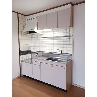 シャンゼリゼ弐番館 202【管理NO：1-009378501-02020】 ★家具家電は申し込み後に搬入します★の物件写真3