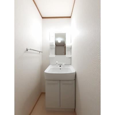 ＣｏｕｎｔｒｙⅡ 201【管理NO：1-007781502-02010】 ★家具家電は申し込み後に搬入しますの物件写真6