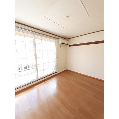 フィールドビーチ３ 202【管理NO：1-006238502-02020】 ★家具家電は申し込み後に搬入します★の物件写真2