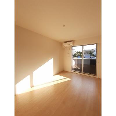 中村家　ＲＯＮＤＥＮ 103【管理NO：1-024481201-01030】 ★家具家電は申し込み後に搬入します★の物件写真2