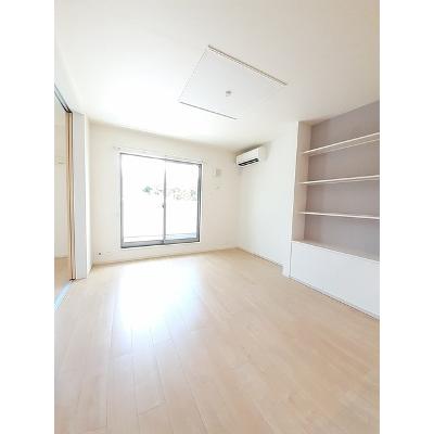 カーサ八万　Ⅱ 202【管理NO：1-023213301-02020】 ★家具家電は申し込み後に搬入しますの物件写真2