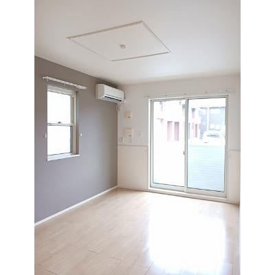 ラ・ドゥサーⅣ 101【管理NO：1-022304404-01010】 ★家具家電は申し込み後に搬入します★の物件写真2