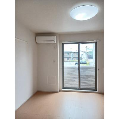 アルバ　カーサⅠ 102【管理NO：1-020653601-01020】 ★家具家電は申し込み後に搬入します★の物件写真2
