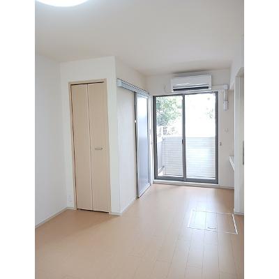 apartment 徳島県小松島市小松島町字元根井３８番地１ 

↓地図はこちらから