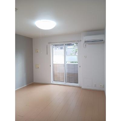 エグレット 101【管理NO：1-019318101-01010】 ★家具家電は申し込み後に搬入します★の物件写真2