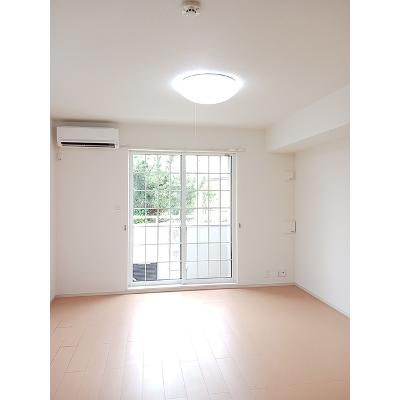 ディアコート 101【管理NO：1-019295001-01010】 ★家具家電は申し込み後に搬入しますの物件写真2