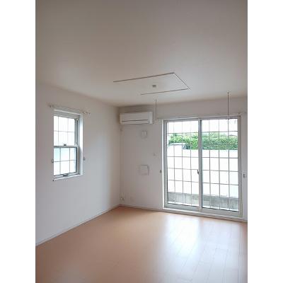 メゾン・フジ 101【管理NO：1-018569801-01010】 ★家具家電は申し込み後に搬入します★の物件写真2