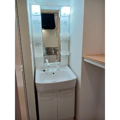 キルシュ　ブラウ 101【管理NO：1-017895401-01010】 ★家具家電は申し込み後に搬入しますの物件写真6