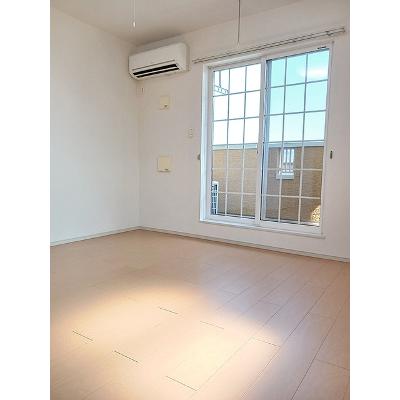 プリマヴェーラ’１２ 206【管理NO：1-017817601-02050】 ★家具家電は申し込み後に搬入しますの物件写真2