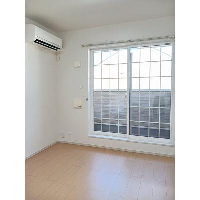 ルーナ 202【管理NO：1-017712401-02020】 ★家具家電は申し込み後に搬入します★の物件写真2