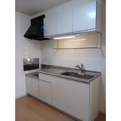 ルーナ 202【管理NO：1-017712401-02020】 ★家具家電は申し込み後に搬入します★の物件写真3