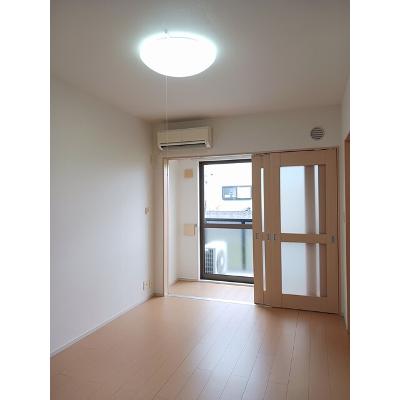 ボヌール　Ａ 101【管理NO：1-017321701-01010】 ★家具家電は申し込み後に搬入しますの物件写真2