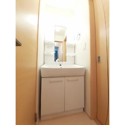 apartment 徳島県小松島市田野町字月ノ輪９７番地１ 

↓地図はこちらから