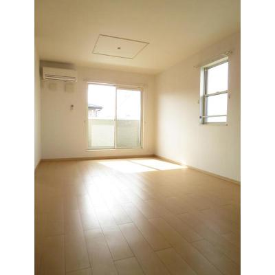 セレブリティ　Ｃ 201【管理NO：1-016740302-02010】 ★家具家電は申し込み後に搬入しますの物件写真2