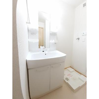 セレブリティ　Ｃ 102【管理NO：1-016740302-01020】 ★家具家電は申し込み後に搬入しますの物件写真6