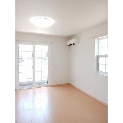 Ｖｉｌｌａ鶴島Ｂ 102【管理NO：1-016493402-01020】 ★家具家電は申し込み後に搬入します★の物件写真2