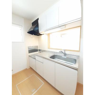 サニースクエアＡ 102【管理NO：1-015822401-01020】 ★家具家電は申し込み後に搬入しますの物件写真3