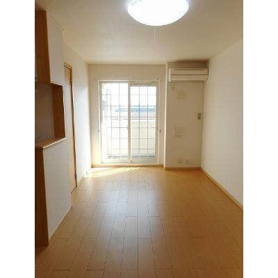 プリマベーラ　Ｂ 102【管理NO：1-015642702-01020】 ★家具家電は申し込み後に搬入します★の物件写真2