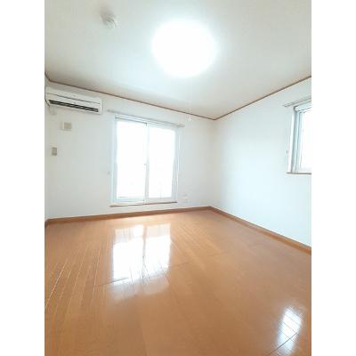 トレスアールヴォレ　Ａ 205【管理NO：1-013990201-02040】 ★家具家電は申し込み後に搬入します 2026年08月中旬入居可能の物件写真2