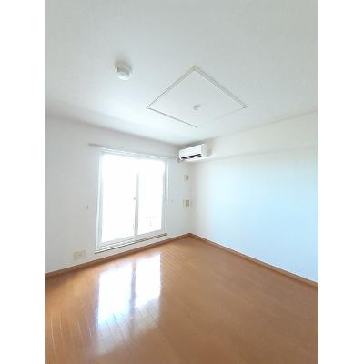 アプリコット・サン　Ａ 203【管理NO：1-013620801-02030】 2026年08月中旬入居可能の物件写真2