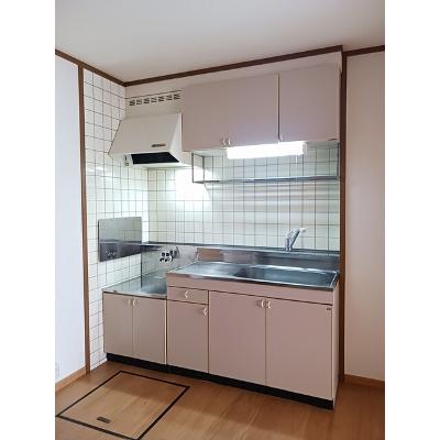 ＣｏｕｎｔｒｙⅠ 101【管理NO：1-007781501-01010】 ★家具家電は申し込み後に搬入します★の物件写真3
