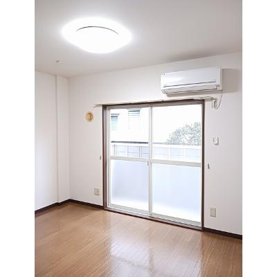 カーザ・モラエス 102【管理NO：1-007615301-01020】 ★家具家電は申し込み後に搬入します★の物件写真2
