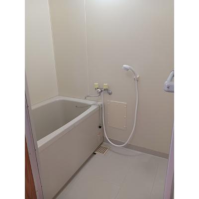 カトレア 102【管理NO：1-005952001-01020】 ★家具家電は申し込み後に搬入しますの物件写真4