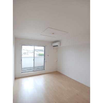 ベル　フィオーレＡ 203【管理NO：1-021301801-02030】 ★家具家電は申し込み後に搬入しますの物件写真2