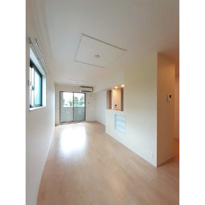 サンピアス三木１ 102【管理NO：1-021193901-01020】 ★家具家電は申し込み後に搬入しますの物件写真2