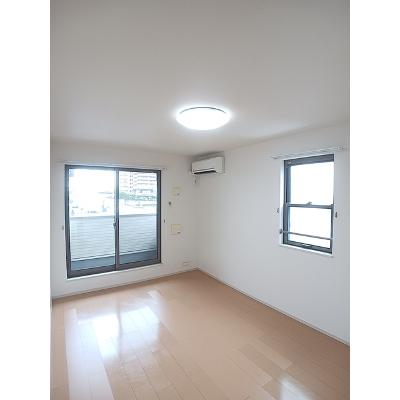ディアコート林Ⅰ 202【管理NO：1-019997701-02020】 ★家具家電は申し込み後に搬入しますの物件写真2